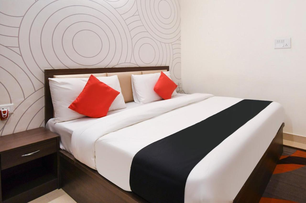 Capital O 70097 Sudha Inn Лакхнау Екстер'єр фото