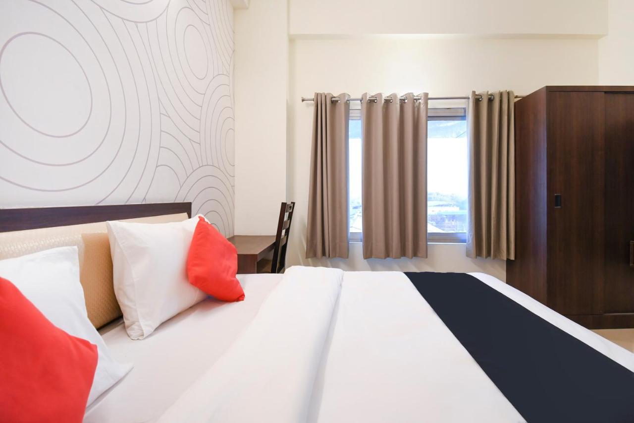 Capital O 70097 Sudha Inn Лакхнау Екстер'єр фото